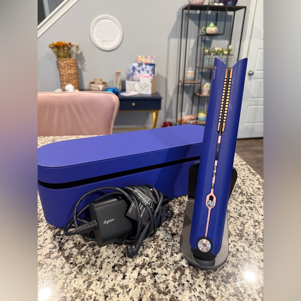 Dyson Corrale™ styler straightener (Prussian Blue/Rich Copper)